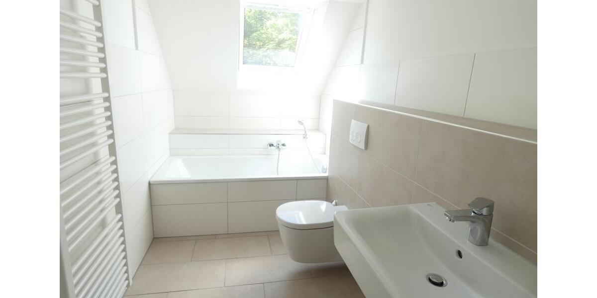 ** Modernisierte 3-Zi-Wohnung in beliebter Lage von Essen-Frohnhausen ** 3 zimmer