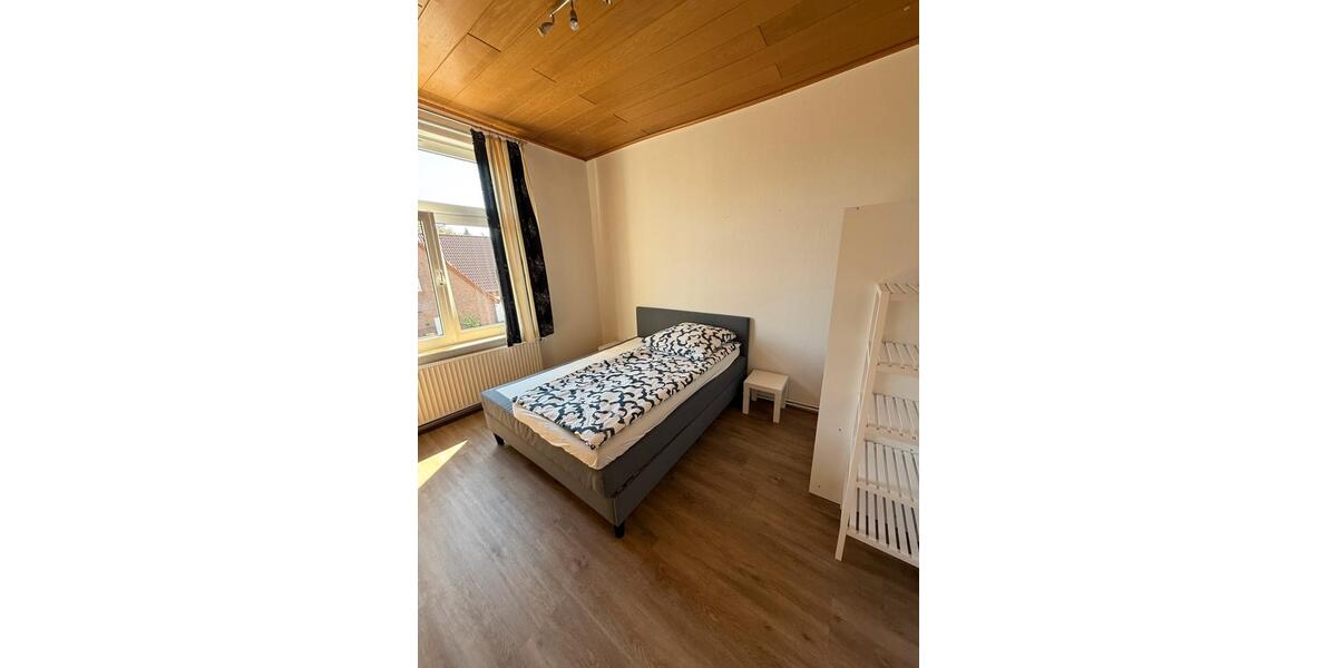 Wohnen auf Zeit Elsfleth - 3 Zimmer, 80 m&sup2;, 12&euro; | Angebot:26058343