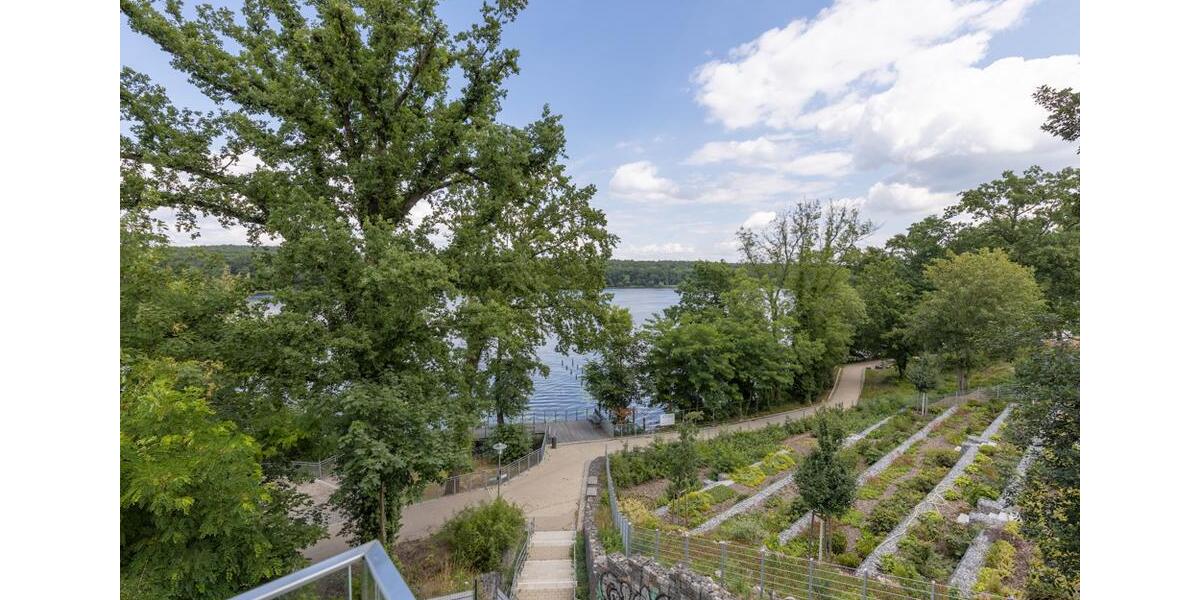 Etagenwohnung Potsdam - 2 Zimmer, 110 m&sup2;, 2.200&euro; | Angebot:24718792