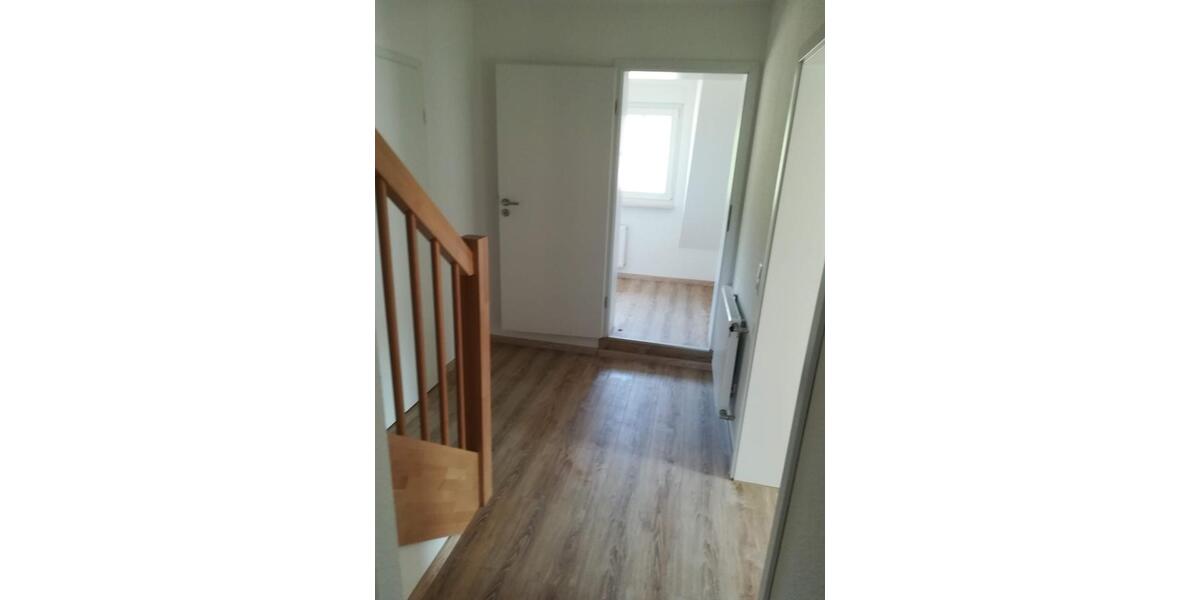 Dachgeschoßwohnung Breitenworbis - 4 Zimmer, 92 m&sup2;, 598&euro; | Angebot:26536282