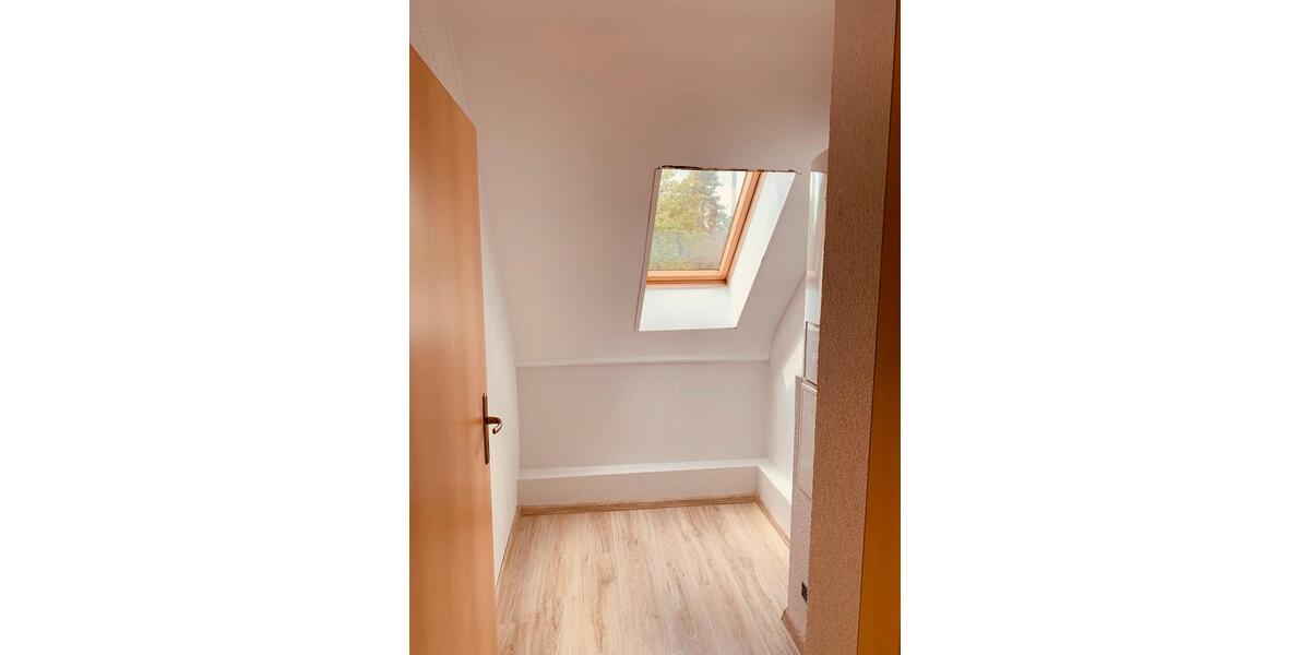 Dachgeschoßwohnung Homburg - 2 Zimmer, 67 m&sup2;, 630&euro; | Angebot:26536787
