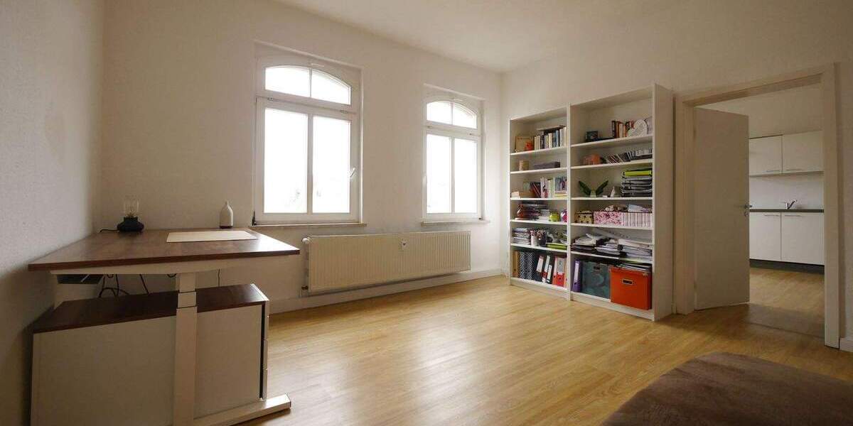 Etagenwohnung Weimar Altstadt - 2 Zimmer, 63 m&sup2;, 555&euro; | Angebot:26091986