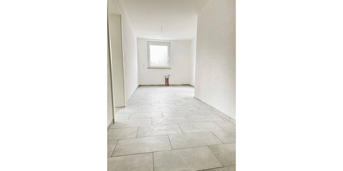 Etagenwohnung Singen Nordstadt - 2 Zimmer, 70 m&sup2;, 969&euro; | Angebot:26080537