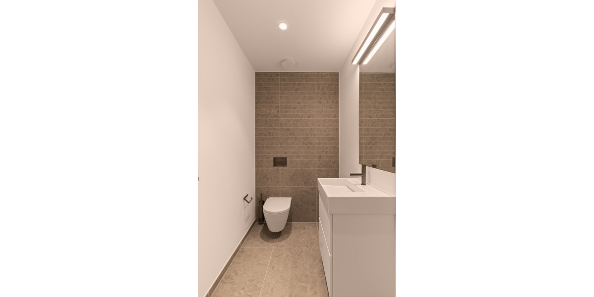 Etagenwohnung Frankfurt am Main Ostend - 2 Zimmer, 69 m&sup2;, 2.550&euro; | Angebot:24991543