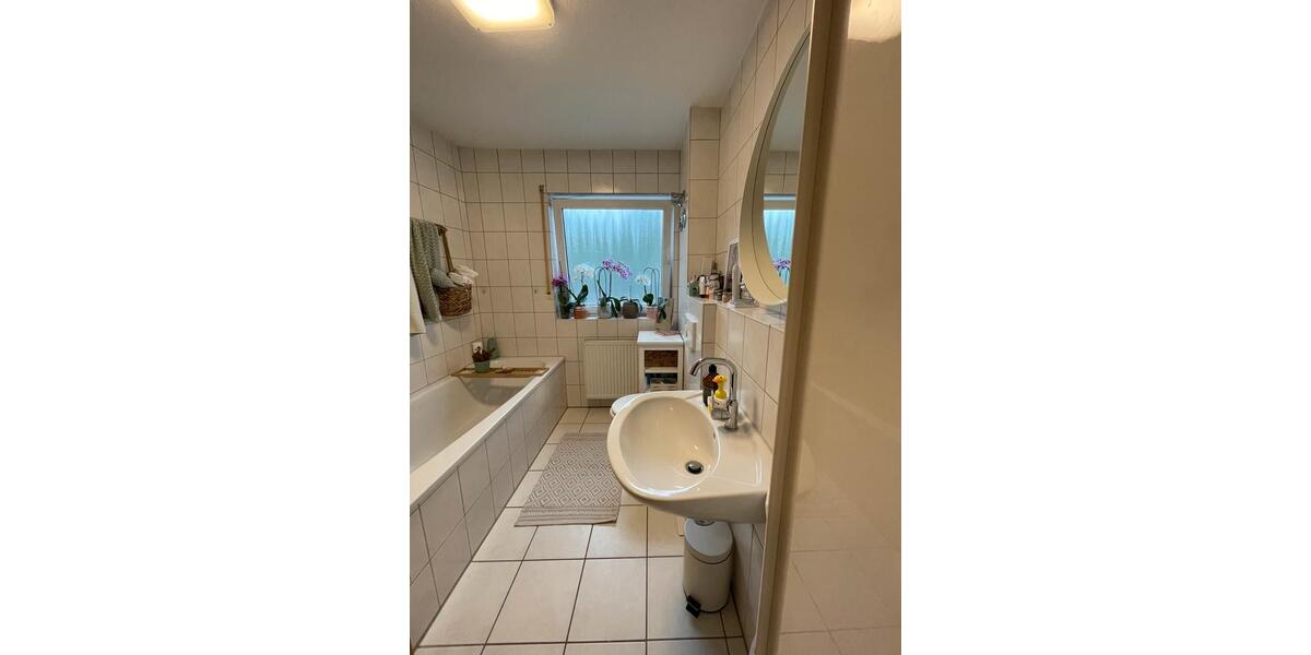 Etagenwohnung Flörsheim am Main - 3 Zimmer, 72 m&sup2;, 1.500&euro; | Angebot:26636081