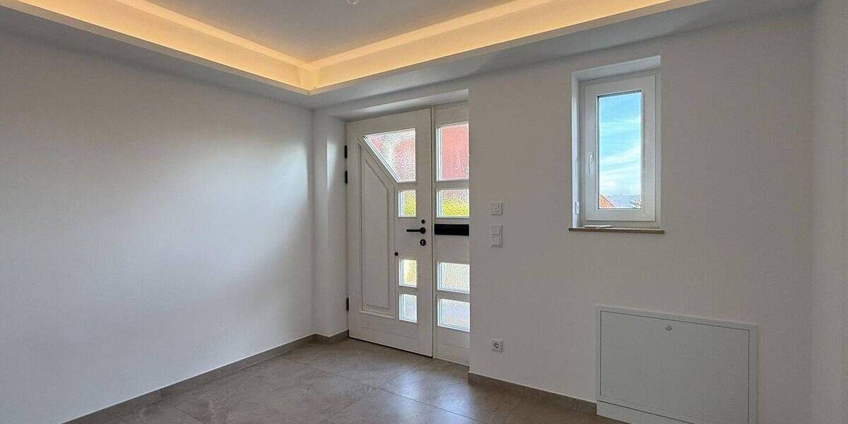 Doppelhaushälfte mit Carport - Erstbezug nach Sanierung 3 zimmer