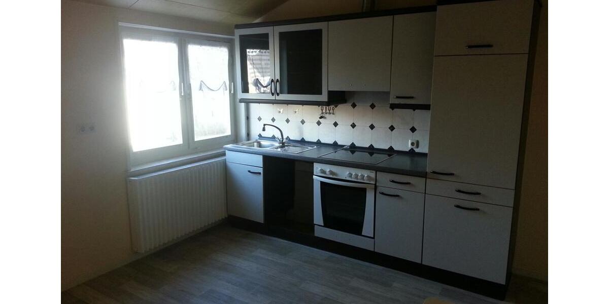 Etagenwohnung Weste - 5 Zimmer, 98 m&sup2;, 670&euro; | Angebot:26050383