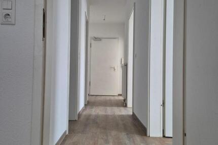 Wohnung Halberstadt - 4 Zimmer, 90 m&sup2;, 610&euro; | Angebot:24817187