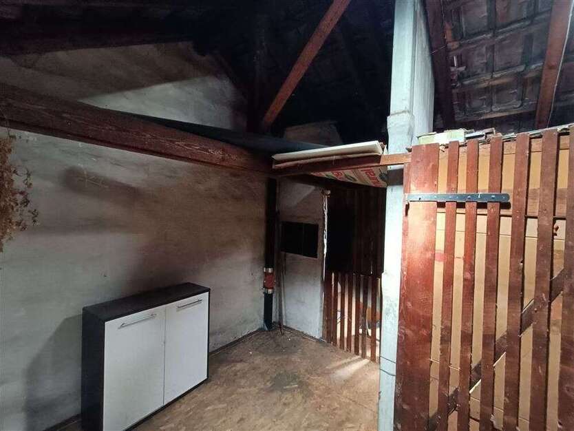 Halle in Stuttgart 490 € 100 m²