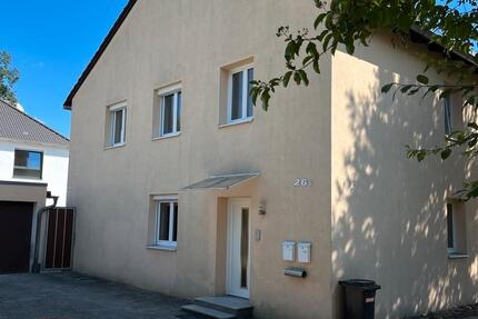 Haus Weiden in der Oberpfalz - 6 Zimmer, 150 m&sup2;, 1.300&euro; | Angebot:25977753