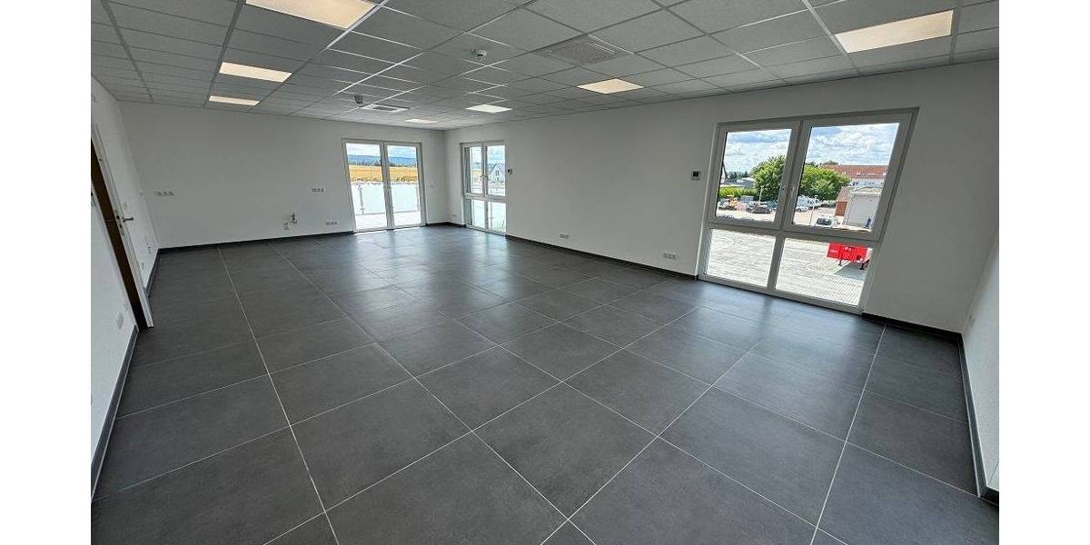 Gewerbeobjekt Lindhorst - 5 Zimmer, 207 m&sup2;, 2.200&euro; | Angebot:23516415