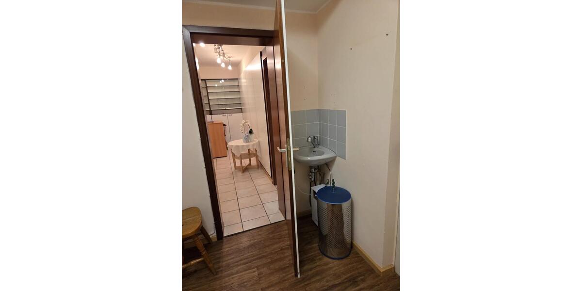 Etagenwohnung Moers - 2 Zimmer, 30 m&sup2;, 450&euro; | Angebot:25182283