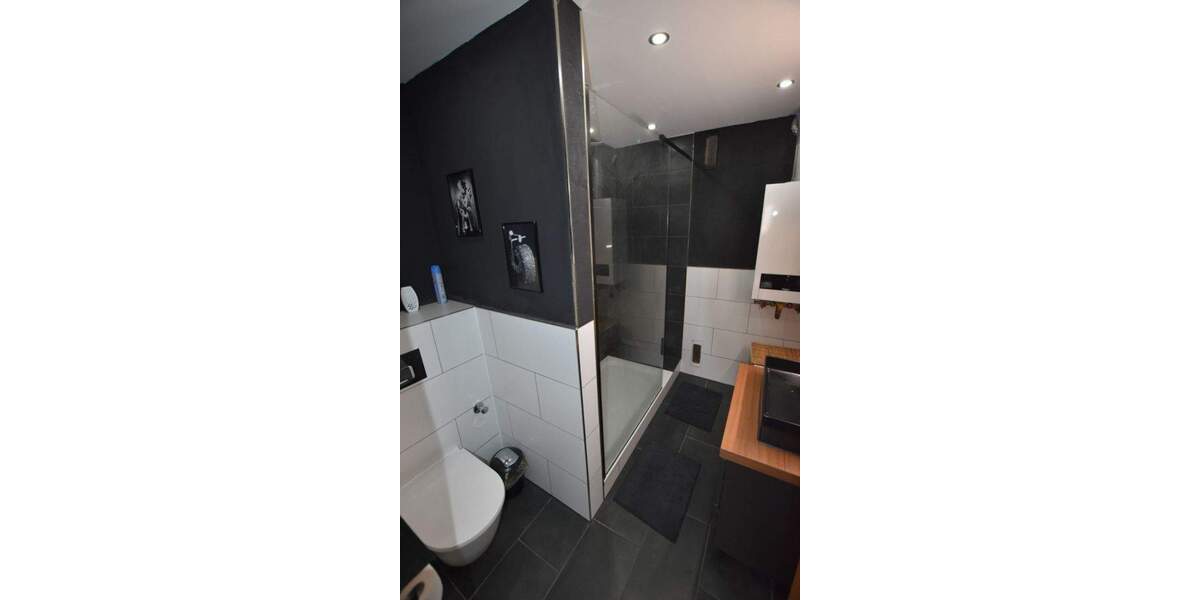 Etagenwohnung Stuttgart / Stuttgart-Süd Mitte - 3 Zimmer, 88 m&sup2;, 1.375&euro; | Angebot:25355667