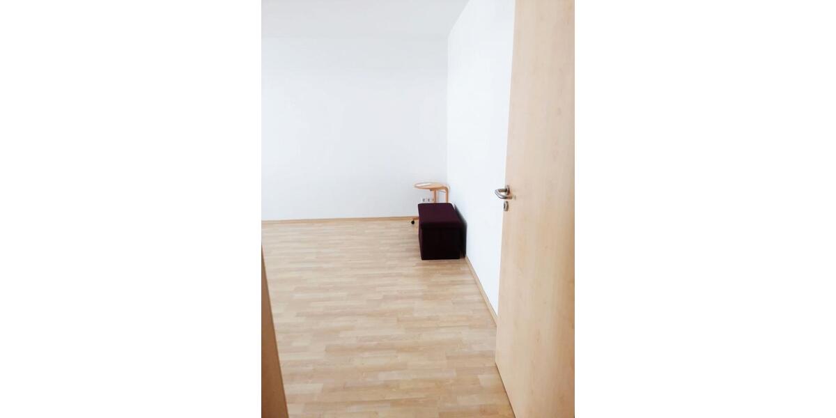 Etagenwohnung Immenstaad am Bodensee - 2.5 Zimmer, 90 m&sup2;, 1.220&euro; | Angebot:26314610