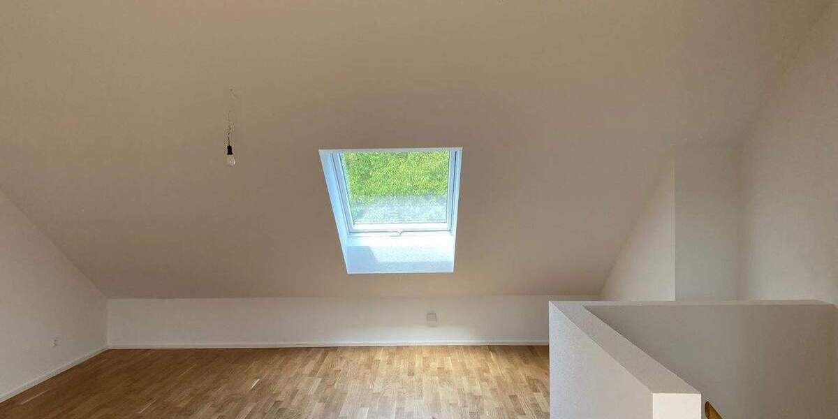 Etagenwohnung Rottenburg - 5 Zimmer, 136 m&sup2;, 1.859&euro; | Angebot:24702378