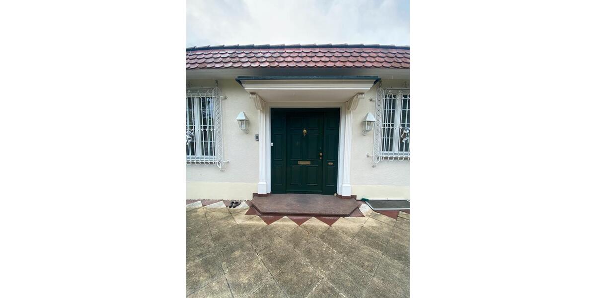 Freistehendes Einfamilienhaus in exklusiver Lage 5 zimmer