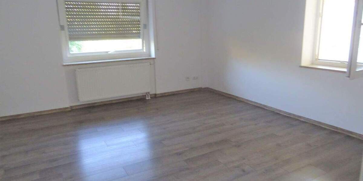 Etagenwohnung Sulzbach-Rosenberg Rosenberg - 2 Zimmer, 70 m&sup2;, 700&euro; | Angebot:24375668