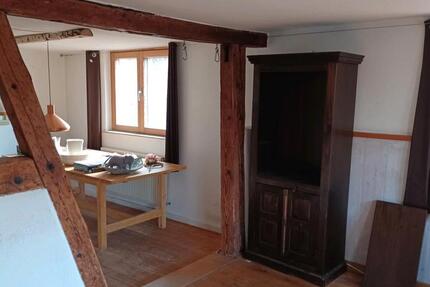 Haus Wilhelmsdorf - 7 Zimmer, 130 m&sup2;, 2.000&euro; | Angebot:25845678