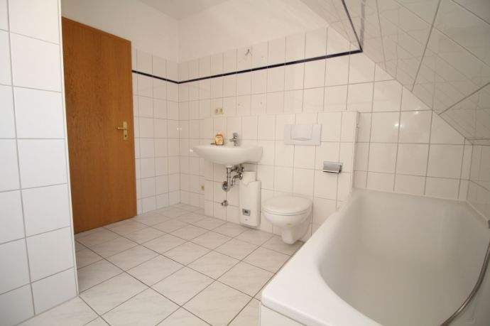 Etagenwohnung Lüneburg Rotes Feld - 3 Zimmer, 91 m&sup2;, 1.000&euro; | Angebot:26545127