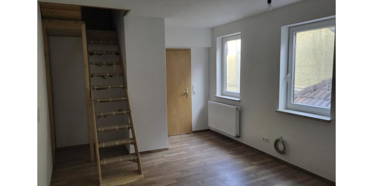 Etagenwohnung Eisenberg - 3 Zimmer, 46 m&sup2;, 350&euro; | Angebot:26531964