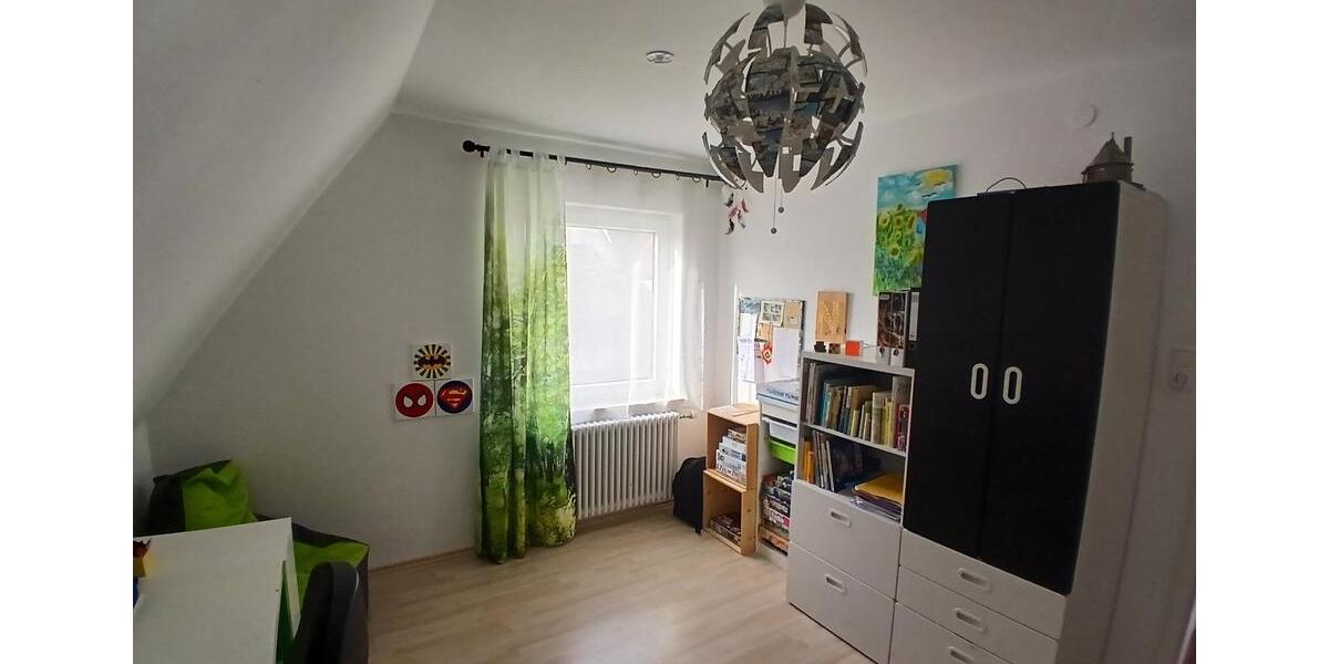 Wohnen auf Zeit Neusäß - 4 Zimmer, 105 m&sup2;, 1.750&euro; | Angebot:26017256