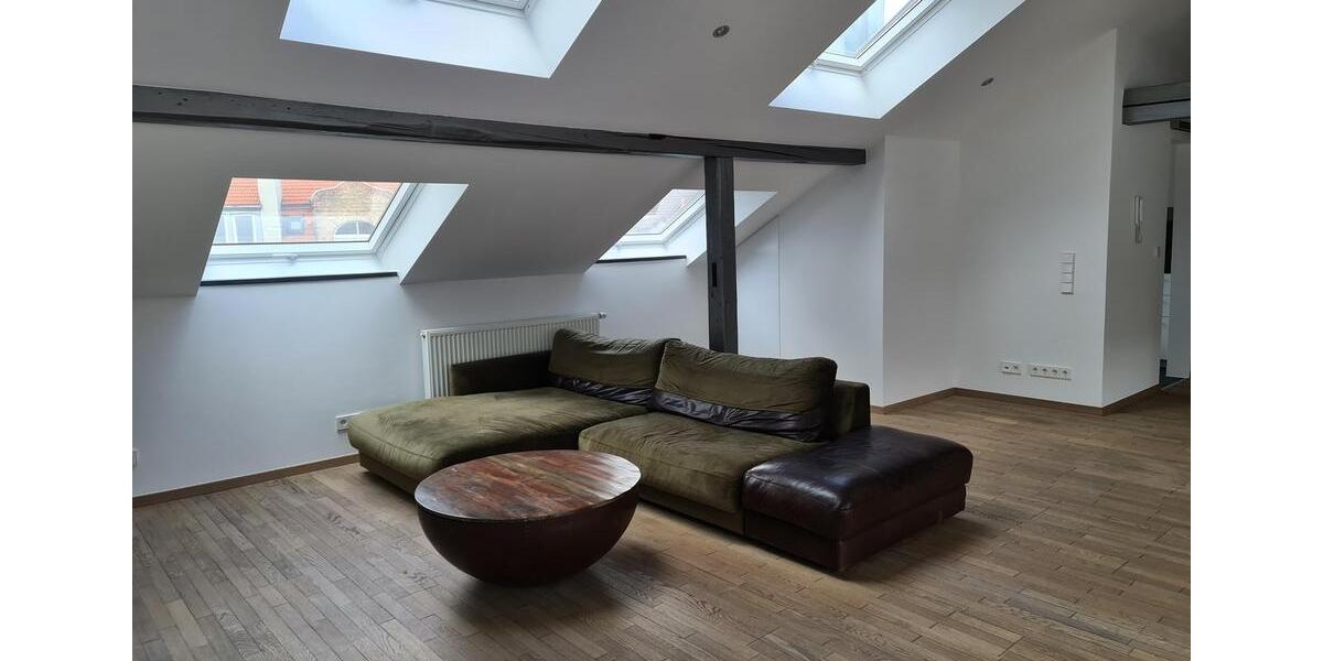 Dachgeschoßwohnung Stuttgart Stuttgart-Ost - 3.5 Zimmer, 96 m&sup2;, 1.600&euro; | Angebot:26641216