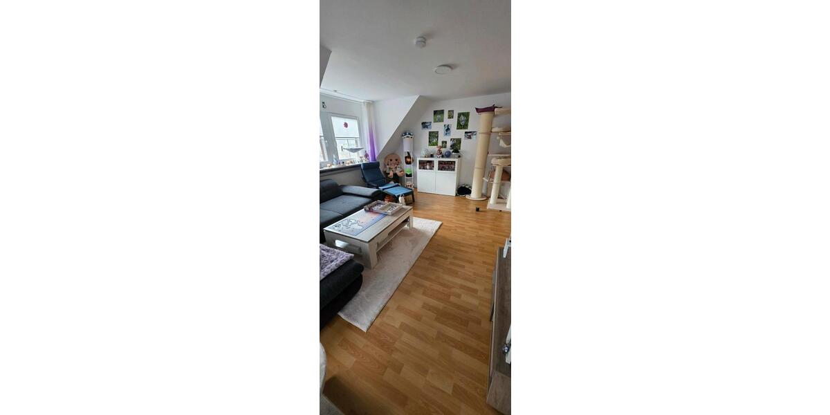 Dachgeschoßwohnung Altena - 3 Zimmer, 72 m&sup2;, 700&euro; | Angebot:24741259