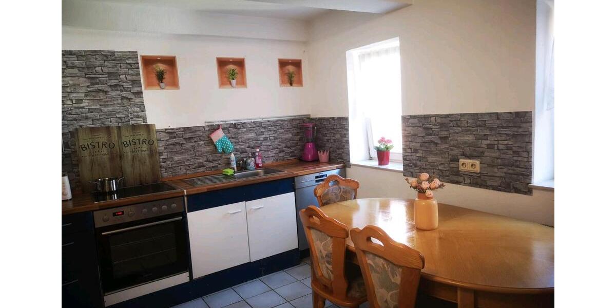 Etagenwohnung Uslar - 3 Zimmer, 89 m&sup2;, 450&euro; | Angebot:26566003
