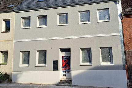 Wohnung Itzehoe - 2 Zimmer, 80 m&sup2;, 745&euro; | Angebot:24396142