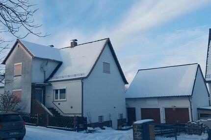 Haus Borken (Hessen) - 5 Zimmer, 120 m&sup2;, 780&euro; | Angebot:25256146