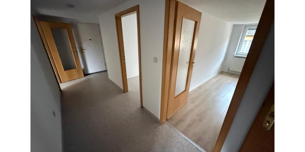 Etagenwohnung Auma-Weidatal Weidatal - 3 Zimmer, 64 m&sup2;, 335&euro; | Angebot:25138394