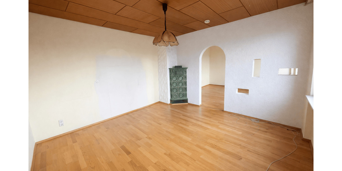 Etagenwohnung Pforzheim Brötzingen - 6 Zimmer, 130 m&sup2;, 1.600&euro; | Angebot:26659502