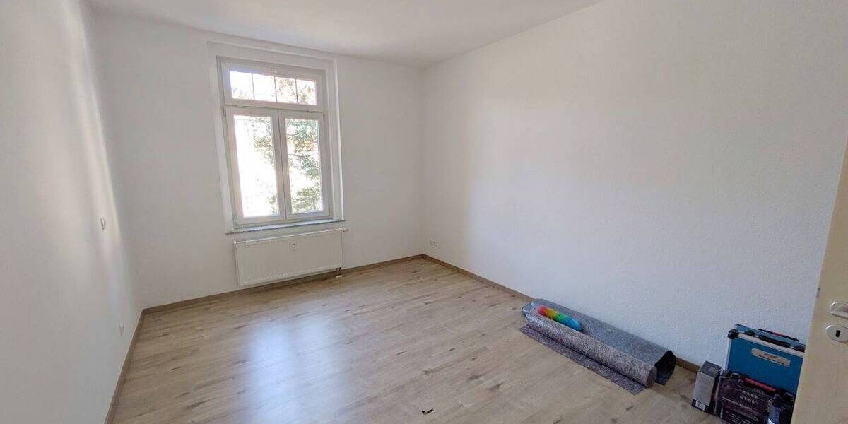 Etagenwohnung Zwickau Pölbitz - 3 Zimmer, 93 m&sup2;, 560&euro; | Angebot:26758903
