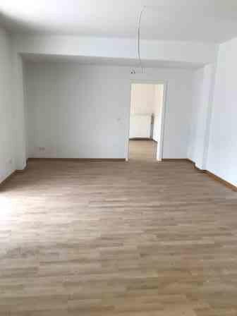 Exklusive 3-Zimmer Stadt Wohnung mit 2 Balkonen ! zimmer