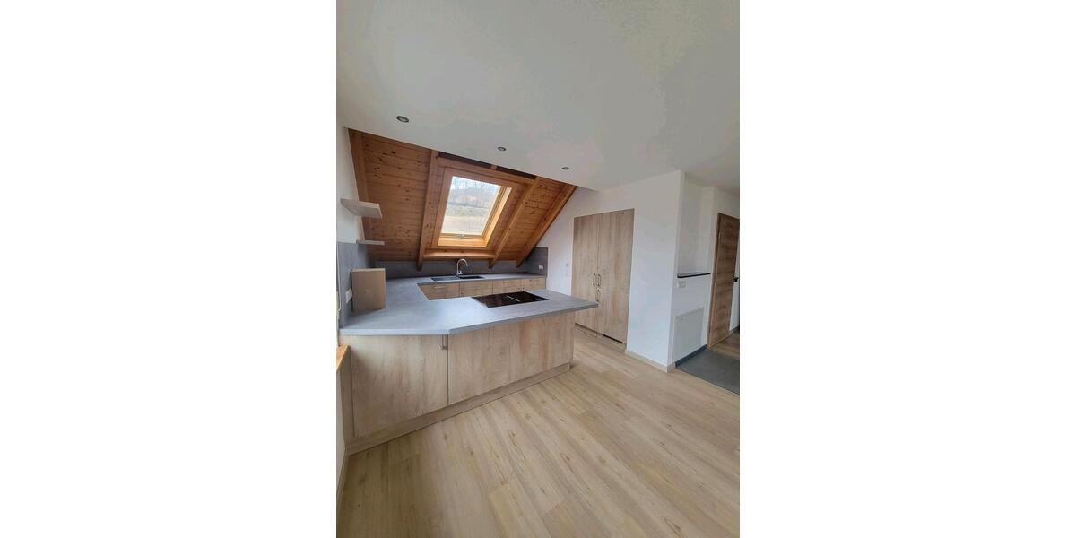 Dachgeschoßwohnung Mulfingen - 4.5 Zimmer, 120 m&sup2;, 920&euro; | Angebot:25223792