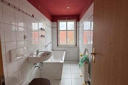 Wohnung Dessau-Roßlau Roßlau - 2 Zimmer, 47 m&sup2;, 300&euro; | Angebot:25976470