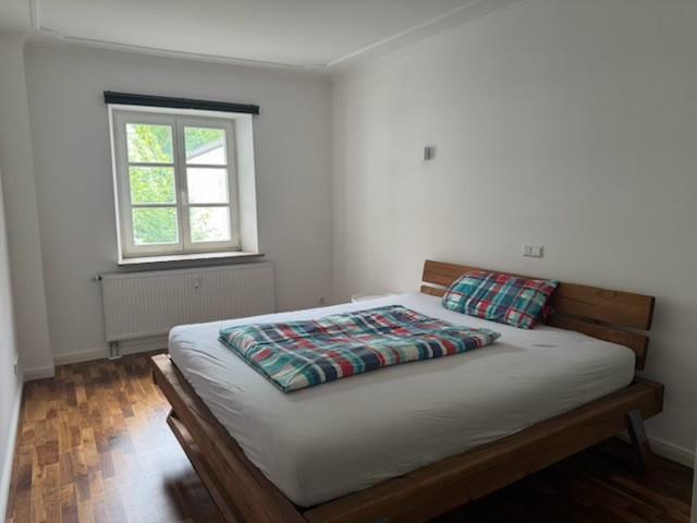 Etagenwohnung Landshut - 2 Zimmer, 73 m&sup2;, 1.000&euro; | Angebot:26614962