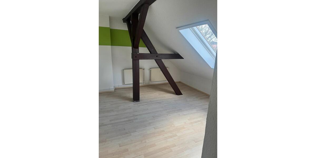 Dachgeschoßwohnung Weißwasser (Oberlausitz) - 3 Zimmer, 108 m&sup2;, 400&euro; | Angebot:26044960
