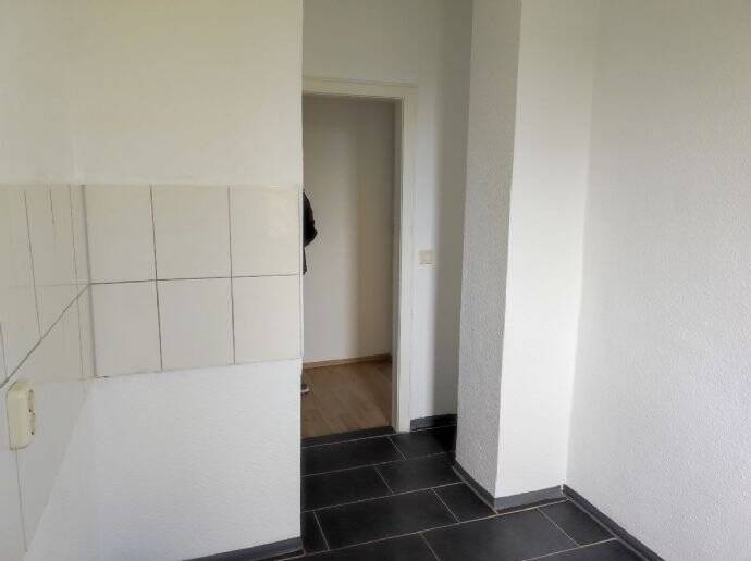 3 -Raum-Wohnung mit Balkon in Regis-Breitingen 3 zimmer