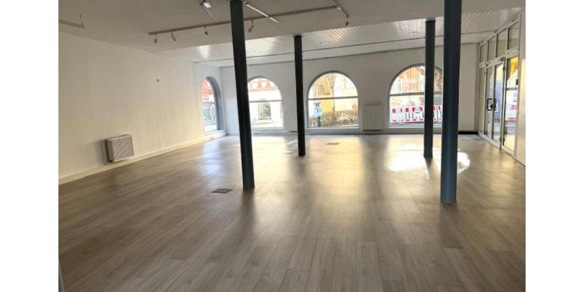 Gewerbeobjekt Bad Windsheim - 950&euro; | Angebot:23603902