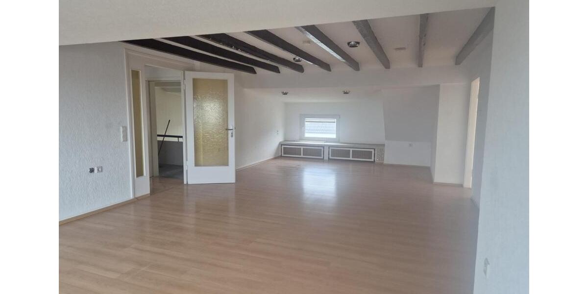 Dachgeschoßwohnung Remscheid - 2 Zimmer, 75 m&sup2;, 500&euro; | Angebot:24398812