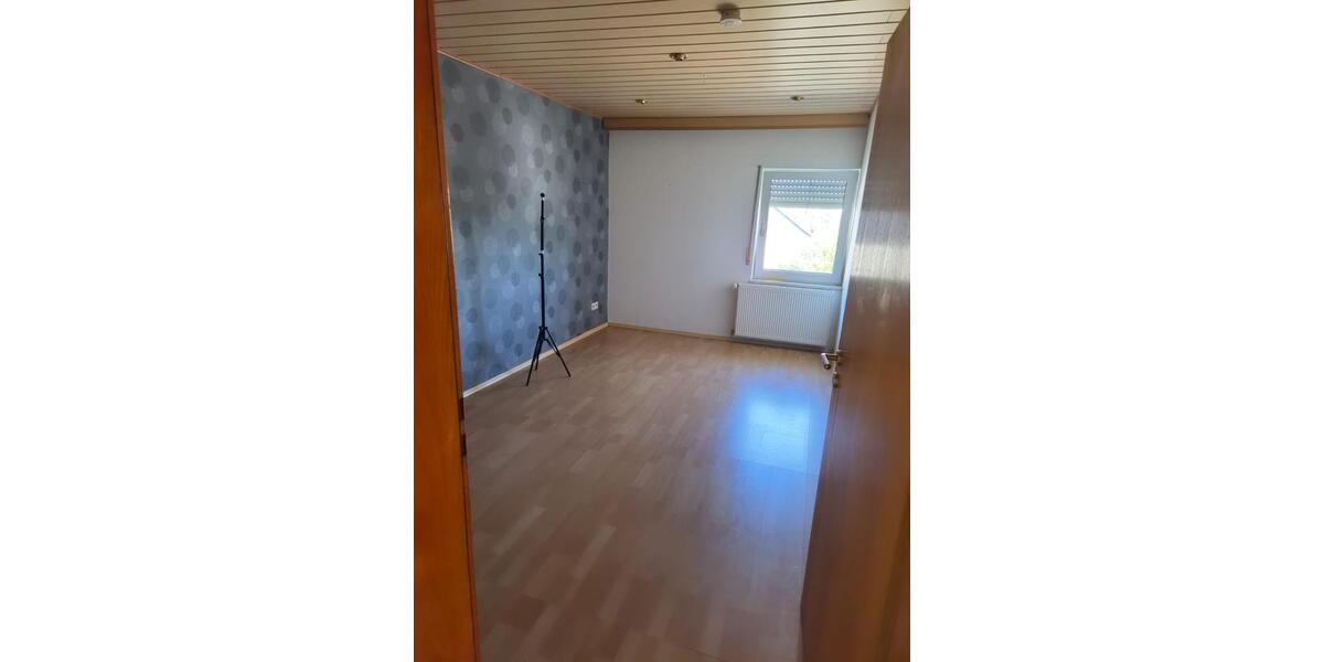 Etagenwohnung Greifenstein - 4 Zimmer, 80 m&sup2;, 750&euro; | Angebot:26593159