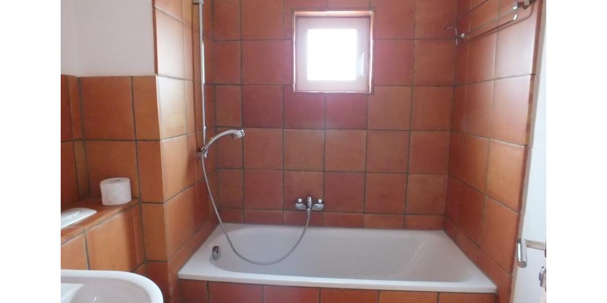 Etagenwohnung Langenselbold - 3 Zimmer, 65 m&sup2;, 695&euro; | Angebot:24637059