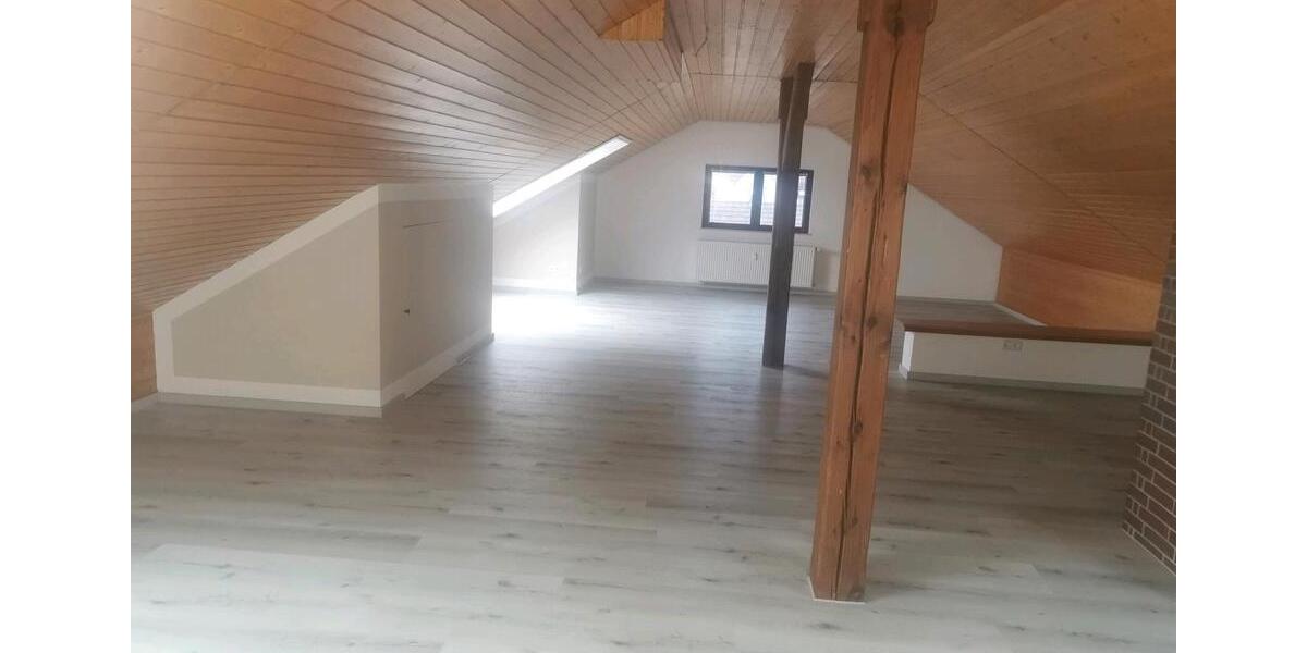 Dachgeschoßwohnung Jockgrim - 1 Zimmer, 65 m&sup2;, 790&euro; | Angebot:24848104