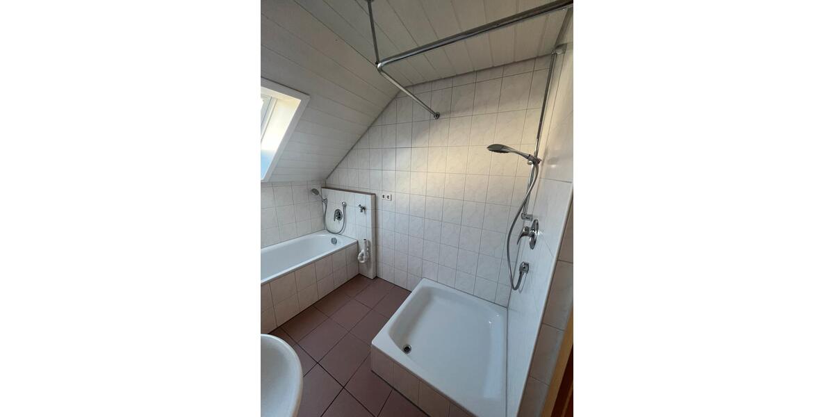 Dachgeschoßwohnung Lorch - 2 Zimmer, 60 m&sup2;, 660&euro; | Angebot:26007788