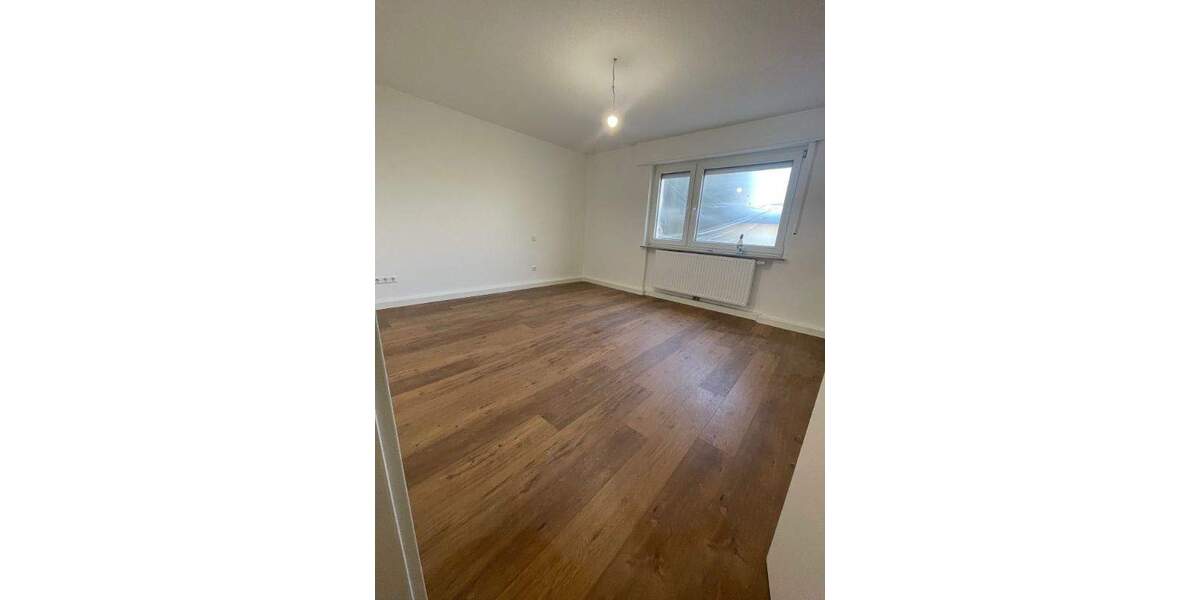 Etagenwohnung Sindelfingen Mitte - 3 Zimmer, 72 m&sup2;, 1.080&euro; | Angebot:23953999