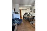 Helle 2-Zimmer-Wohnung mit Balkon, moderner EBK & attraktivem Bad zimmer