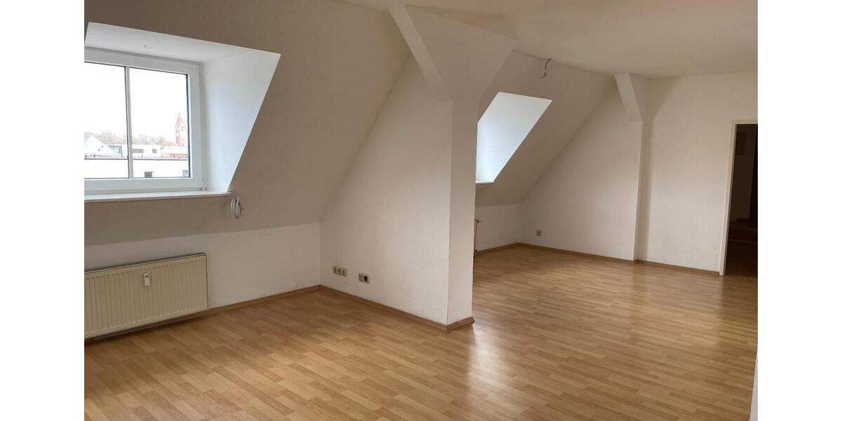 Dachgeschoßwohnung Demmin - 3 Zimmer, 72 m&sup2;, 495&euro; | Angebot:24017553