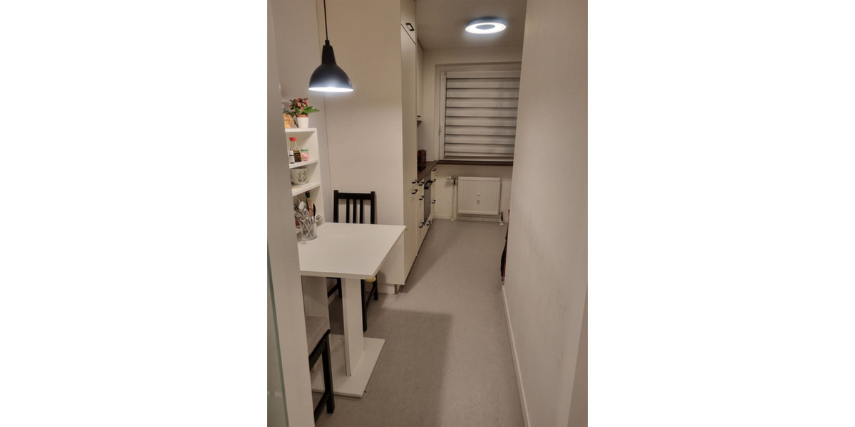 N-Röthenbach! Ruhig + zentral! Moderne 3-Zi.-Whg. mit EBK + Südbalkon! 3 zimmer