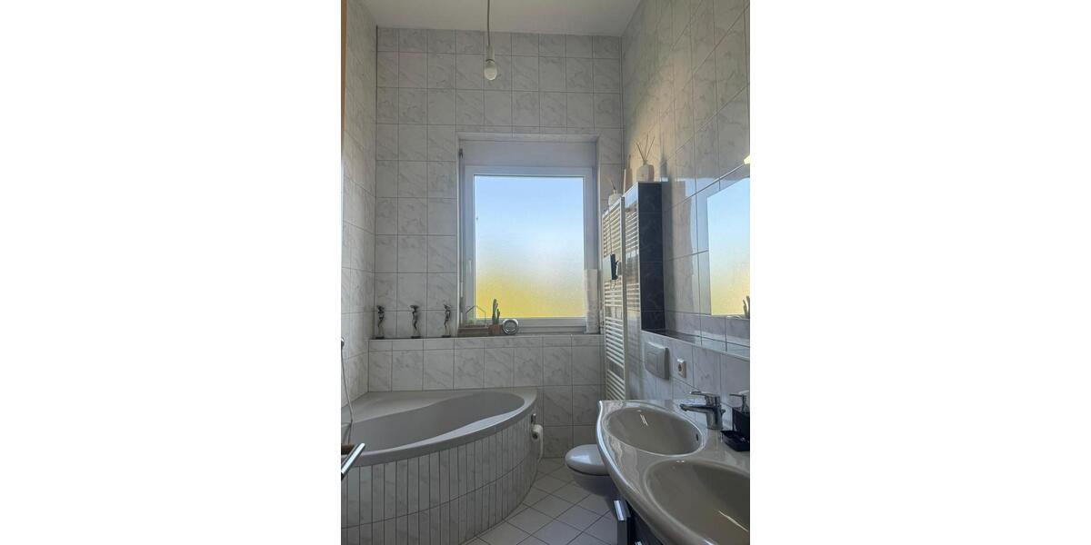 Einfamilienhaus Kornwestheim - 3 Zimmer, 80 m&sup2;, 1.600&euro; | Angebot:25151260